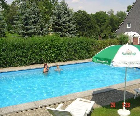 Gaststaette & Pension Alte Muehle Dorfchemnitz Екстер'єр фото